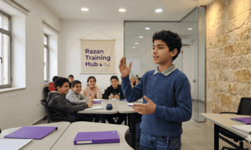 دورة تأسيس اللغة الإنجليزية للصغار (English for Junior)